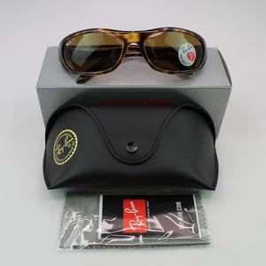 Ray-Ban ---SOLD--- SunglassES Brown Polarized Lens